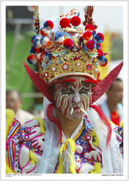 Jiajiang troupe member